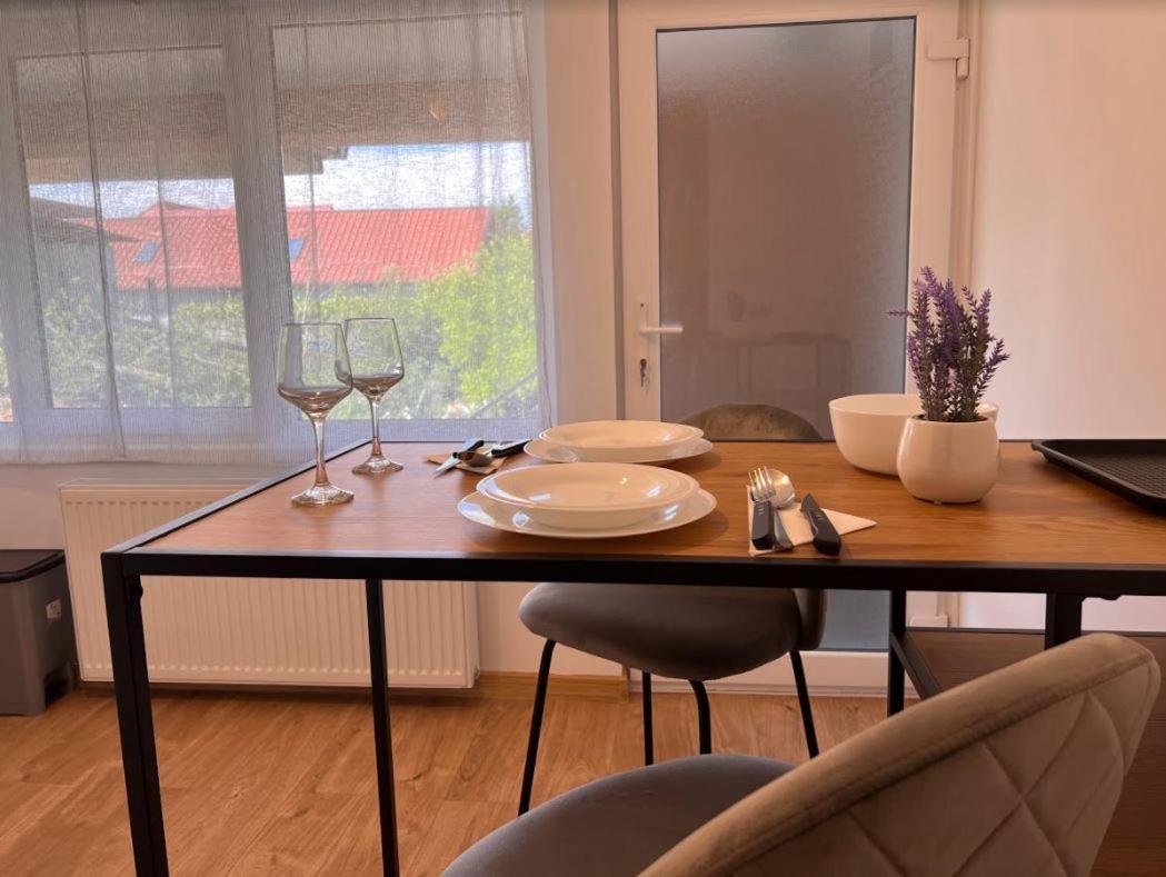 Premont Studios Ghimbav Eksteriør bilde